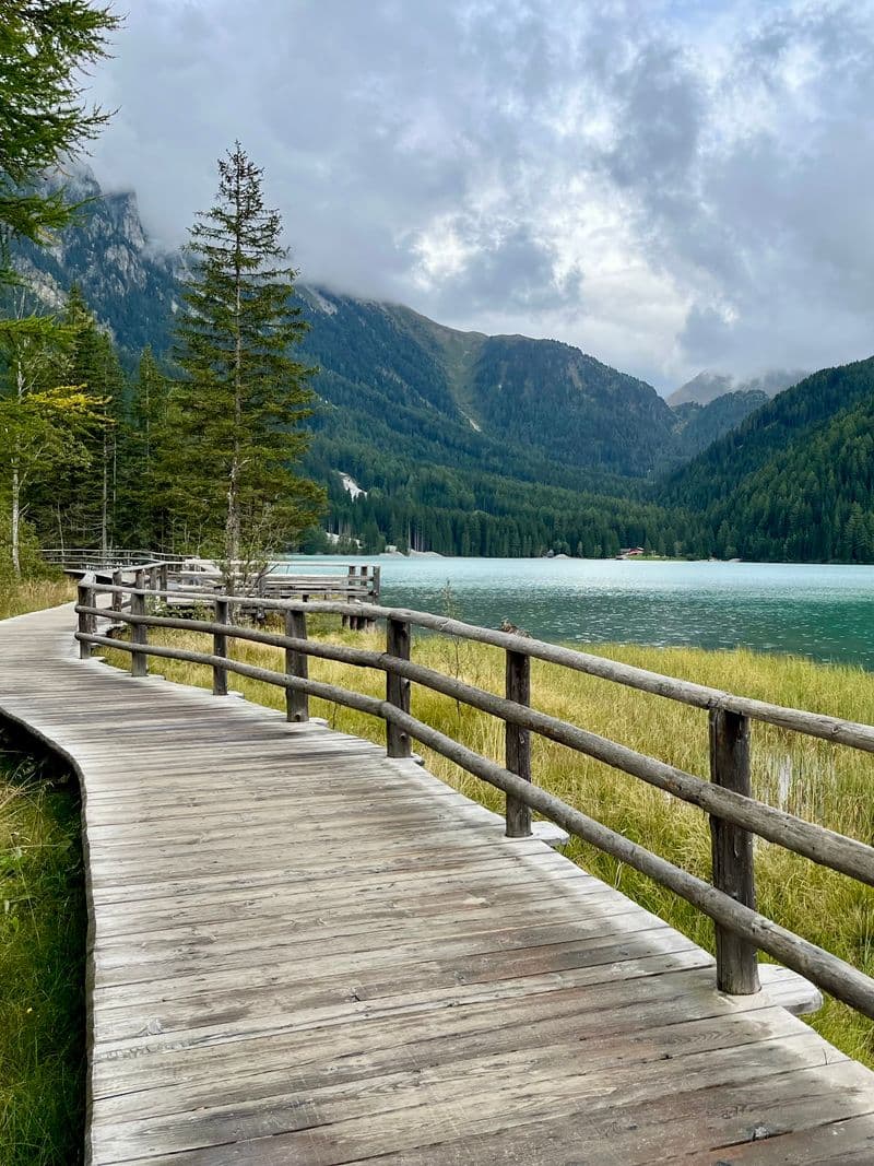 Sendero del Lago di Dobbiaco
