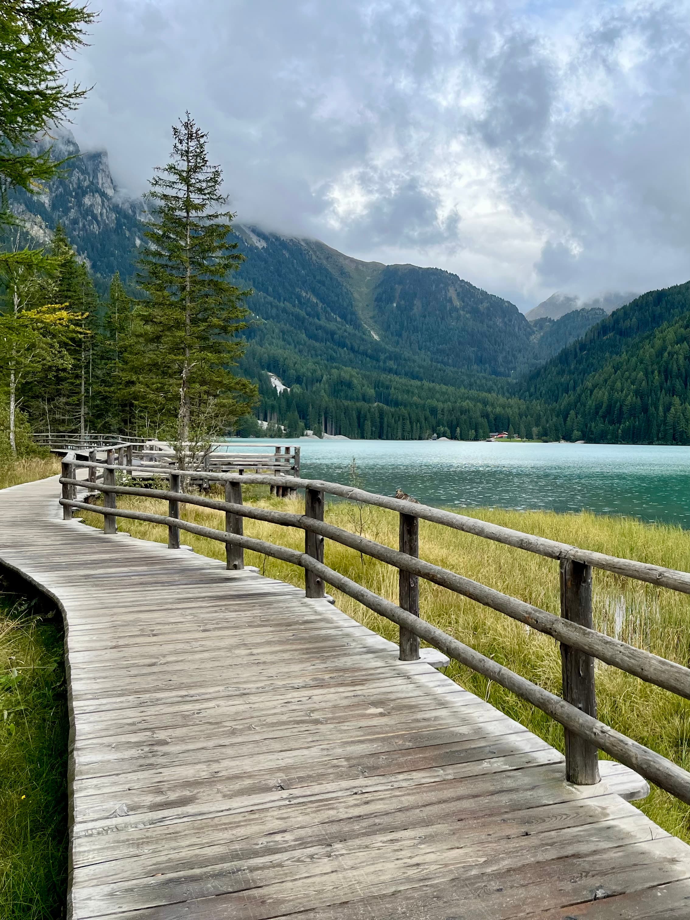 Sendero del Lago di Dobbiaco