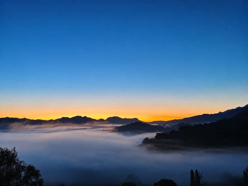 Lagos de Covadonga al amanecer