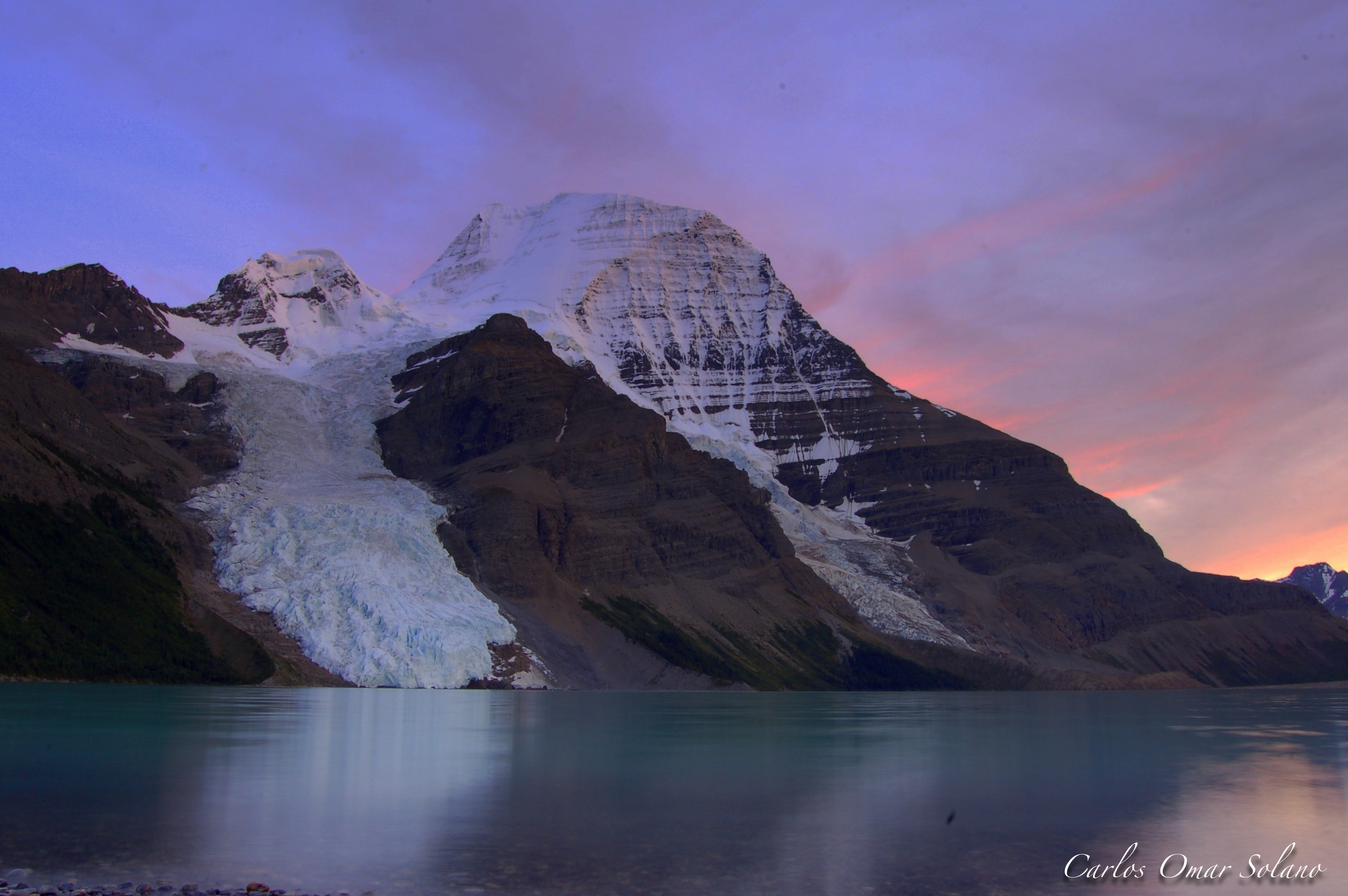 Atardecer sobre el glaciar de Berg Lake