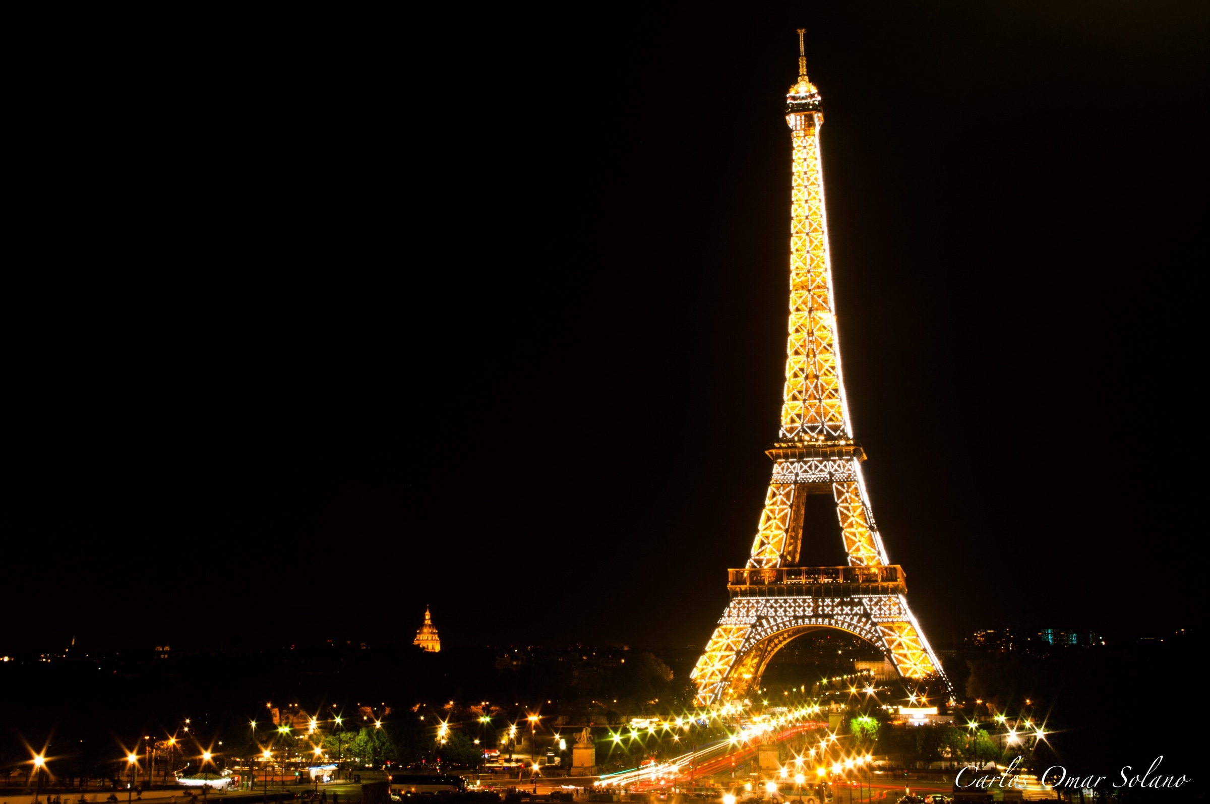 La Torre Eiffel iluminada